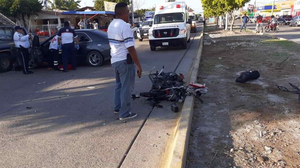 Accidente deja dos lesionados en Los Mochis