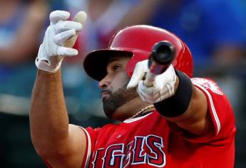 Pujols pega su jonrón 660 e iguala a Mays en la victoria de los Angelinos