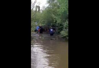 Rescatan a guatemalteco del interior de las aguas del río Culiacán