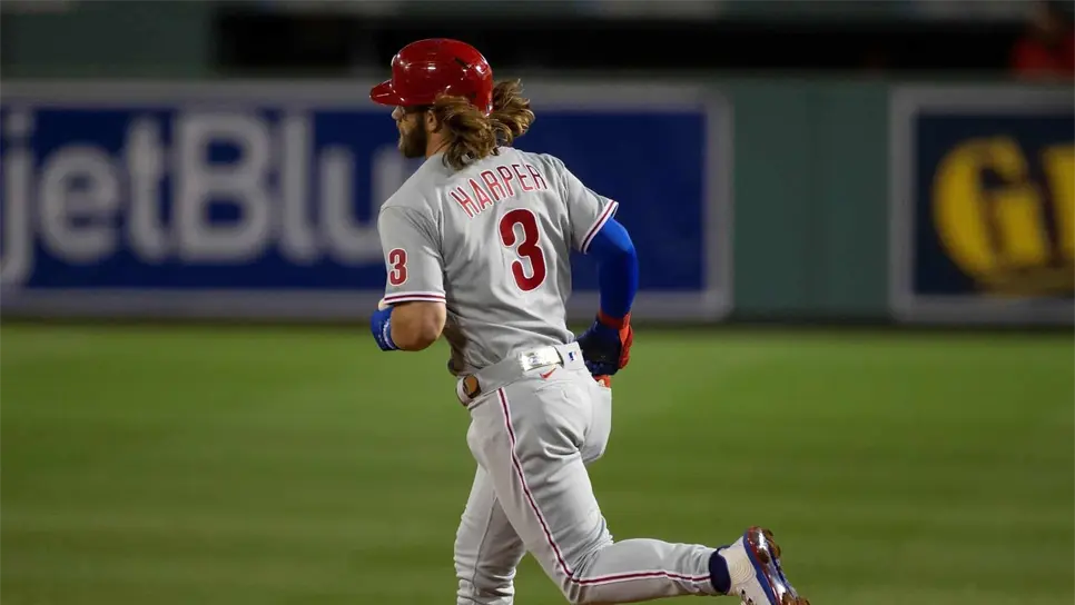 En la imagen, Bryce Harper de los Filis de Filadelfia EFE/CJ Gunther/Archivo