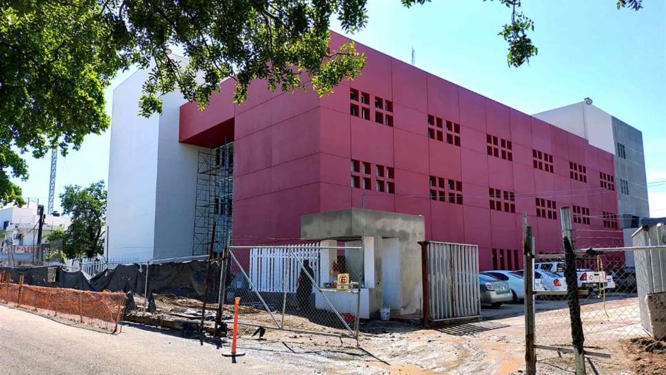 Nuevo Centro de Salud y Hospital Pediátrico estarán listos a finales de año: Quirino