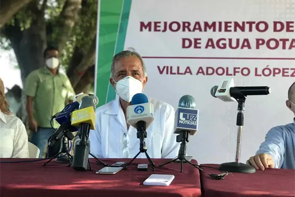 Prohíbe Estrada Ferreiro venta de aguas frescas en el Centro de Culiacán Prohíbe Estrada Ferreiro venta de aguas frescas en el Centro de Culiacán