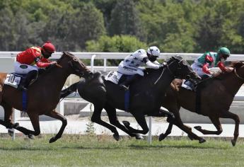 Jinetes de México y Panamá marcan regreso de carreras de caballos en México
