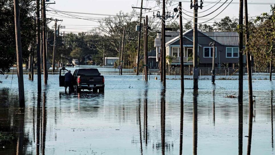 Luisiana de nuevo entre escombros y destrozos tras el paso del huracán Delta