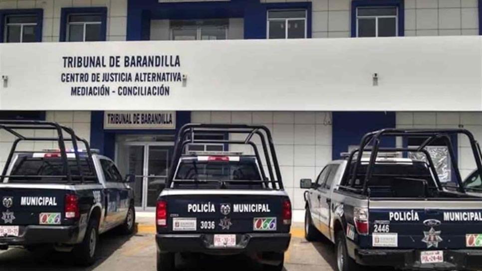 Hombre con herida de bala se refugia en instalaciones de la policía en Culiacán