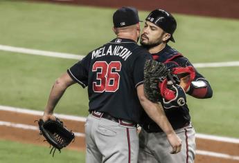 Bravos ganan el primer partido de la serie con espectadores en las gradas