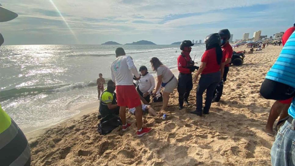 Escuadrón de Salvamento Acuático rescata a 5 turistas en Mazatlán