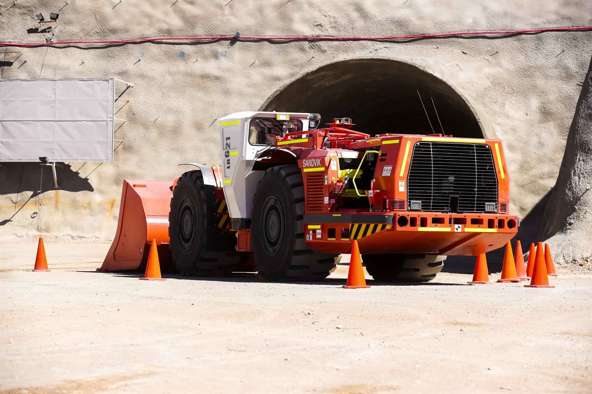 Una compañía minera zombi es una compañía de estilo de vida, que paga a sus ejecutivos y consejeros elevadas cifras, tiene un significante capital circulante negativo y no ha realizado ninguna exploración durante años. EFE/Alberto Peña/Archivo