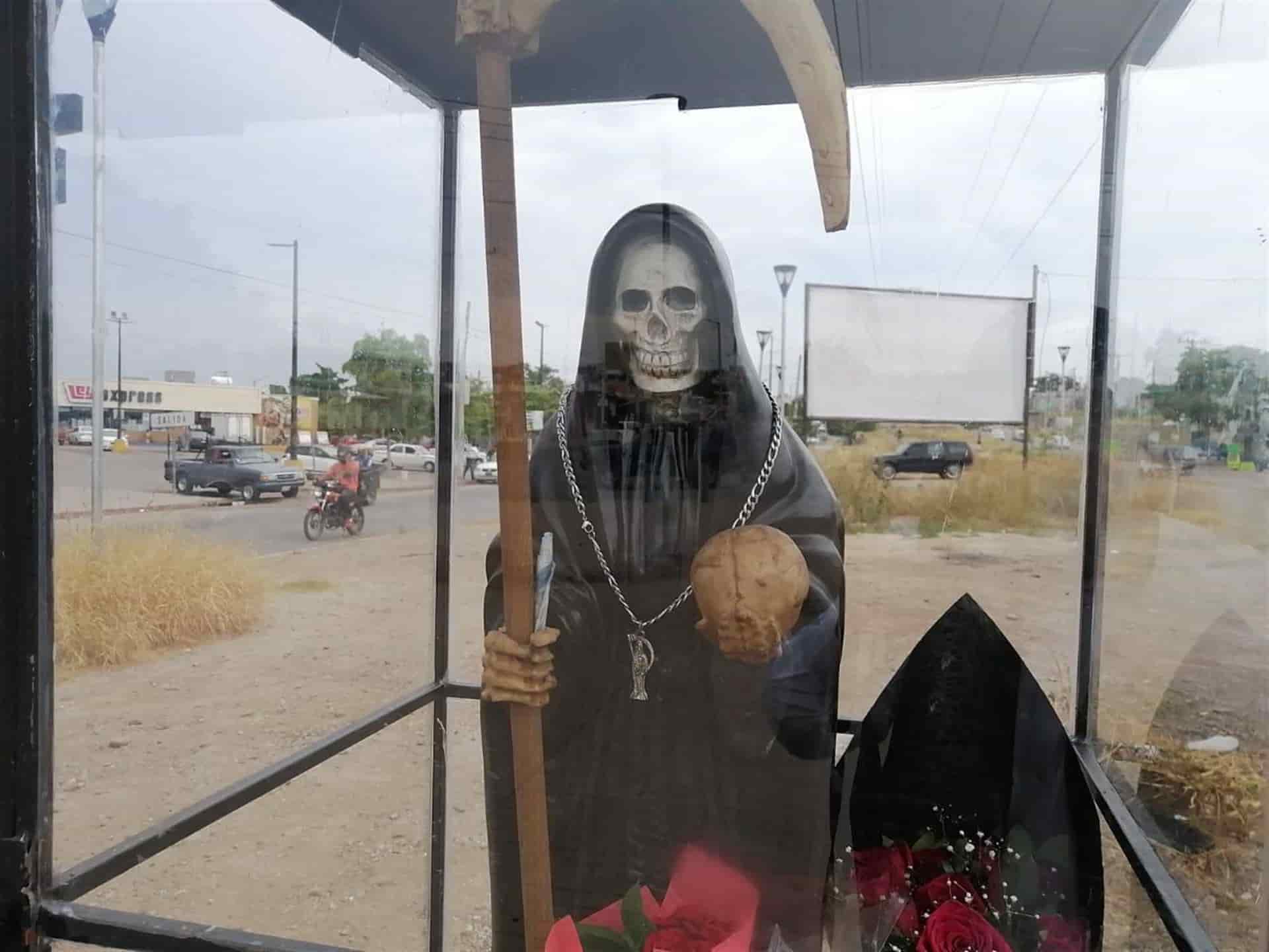 Derrumbarán altar de la Santa Muerte en Culiacán por no tener permiso