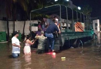 Inundación de avenida Camarón Sábalo, porque cárcamos no están terminados: CMIC