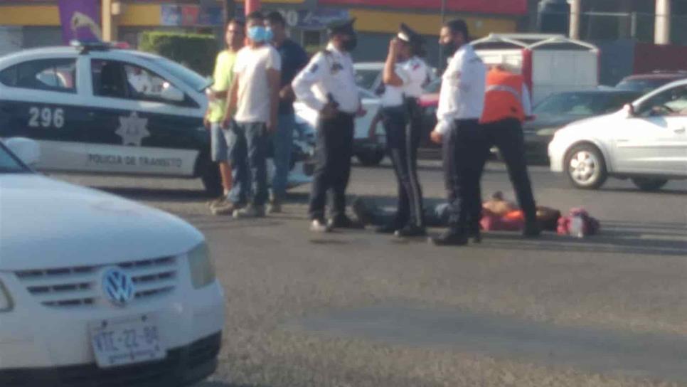 Motociclista resulta lesionado tras ser impactado por vehículo en Mazatlán