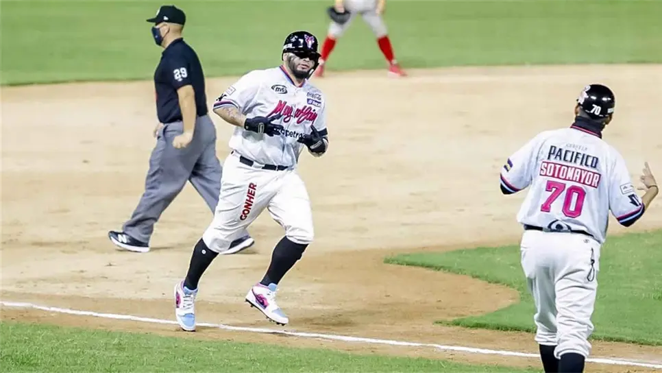 FOTO: Mayos de Navojoa.