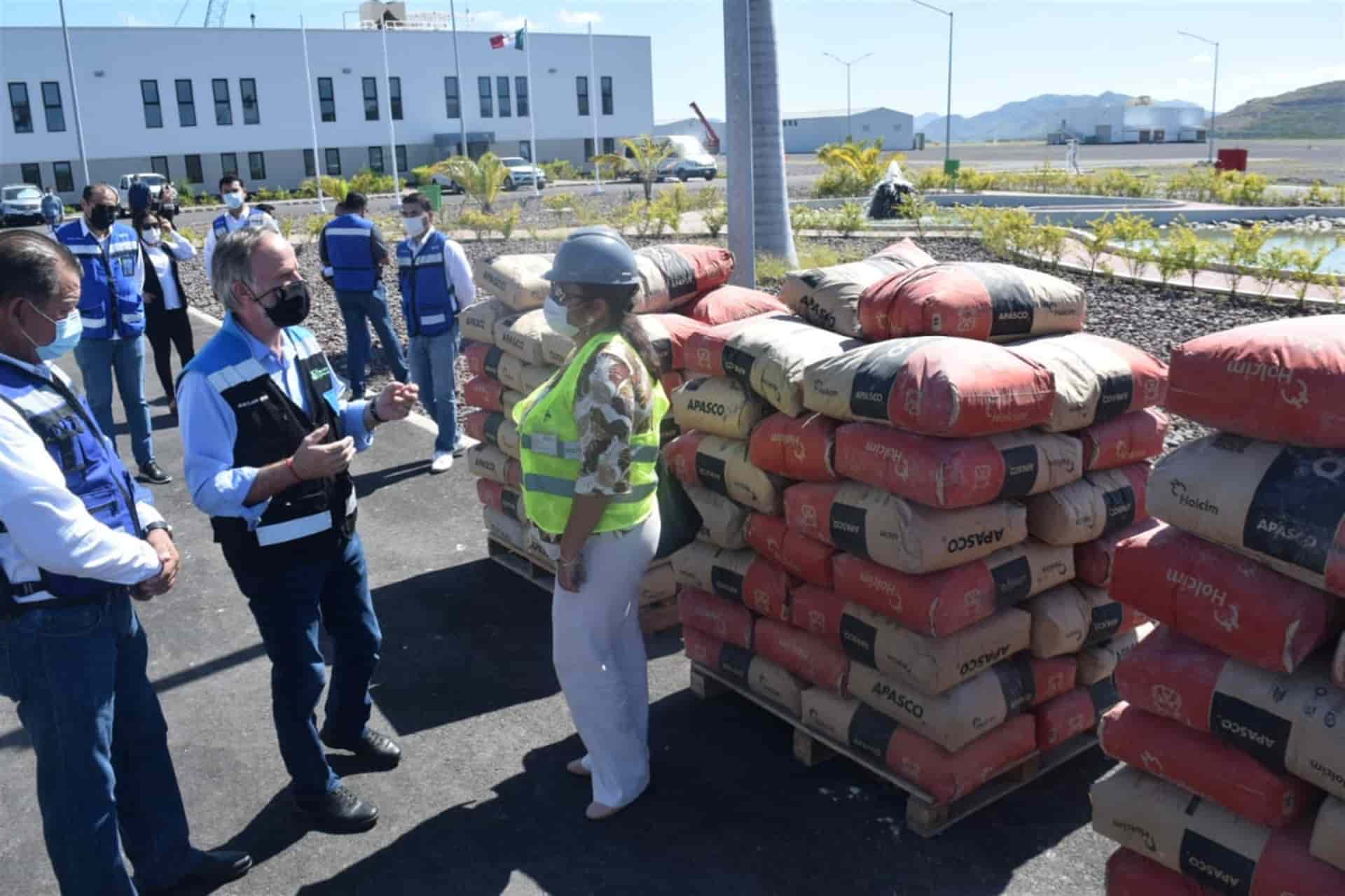 Entrega Proman México-GPO 10 toneladas de cemento en apoyo a la sindicatura de Topolobampo