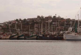 Pescadores de altamar se manifiestan contra la API en Topolobampo