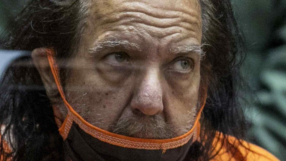 Piden 330 años de prisión al actor porno Ron Jeremy por 30 delitos sexuales