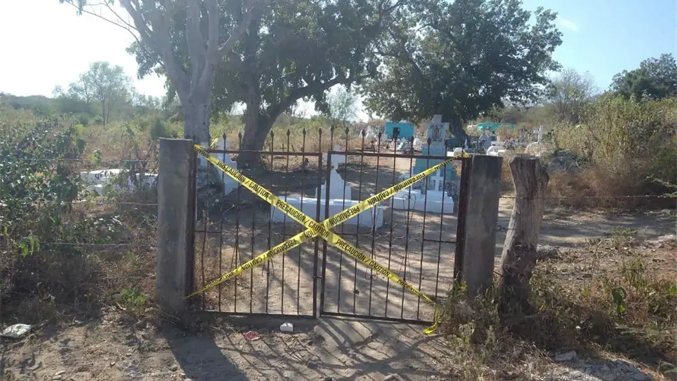 Saldo blanco en Choix durante festividades del Día de Muertos
