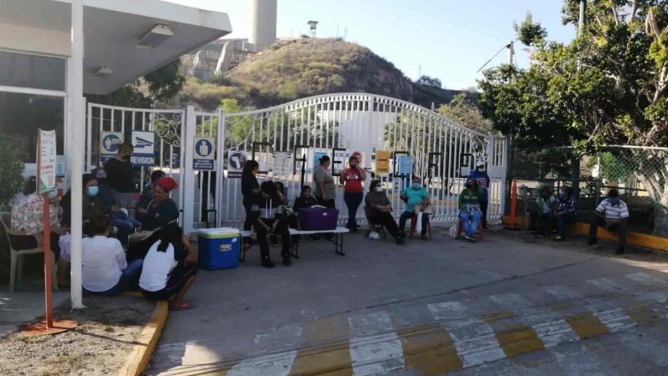 Sube de tono protesta de vecinos de Topolobampo, por altas tarifas eléctricas