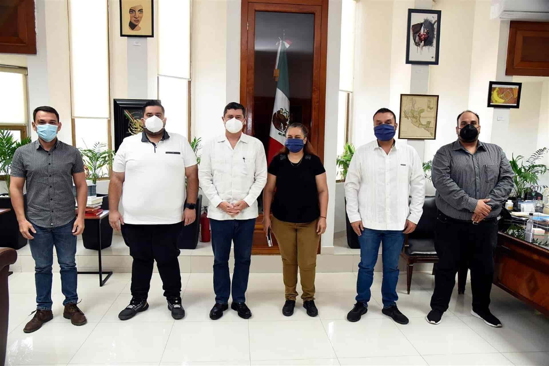 Se reúne alcalde de Ahome con equipo de Participación Ciudadana, COMUN, DIF e IMAC