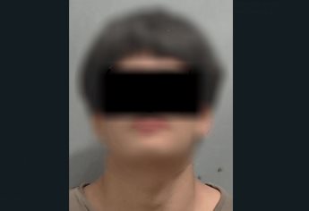Detienen a sujeto que circulaba en moto con reporte de robo en Culiacán