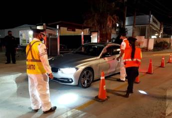 Motociclista embiste a mujer policía en Mazatlán; ambos resultan heridos