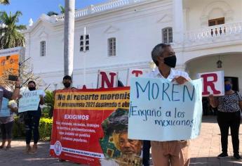 Antorchistas realizan “cadena humana” contra recortes federales