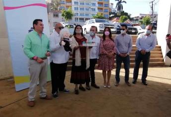 Festejan cumpleaños de López Obrador con mañanitas y pastel en Mazatlán