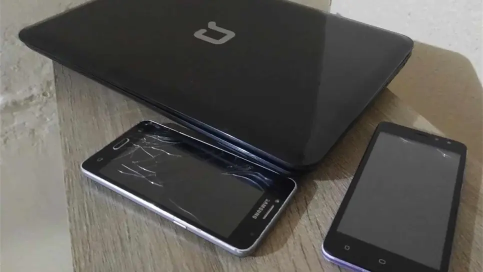 ¿Tienes algún celular, pantalla o PC que no uses? Puedes donarlos a estudiantes