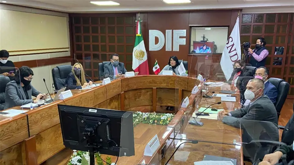 Presenta Rosy Fuentes acciones por Covid-19 en Reunión Nacional de DIF