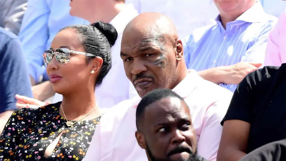 Mike Tyson volverá a los cuadriláteros este sábado 28 de noviembre en un combate de exhibición contra su compatriota Roy Jones.EFE/CAROLINE BLUMBERG/Archivo