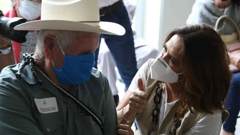 Entrega DIF Sinaloa auxiliares auditivos