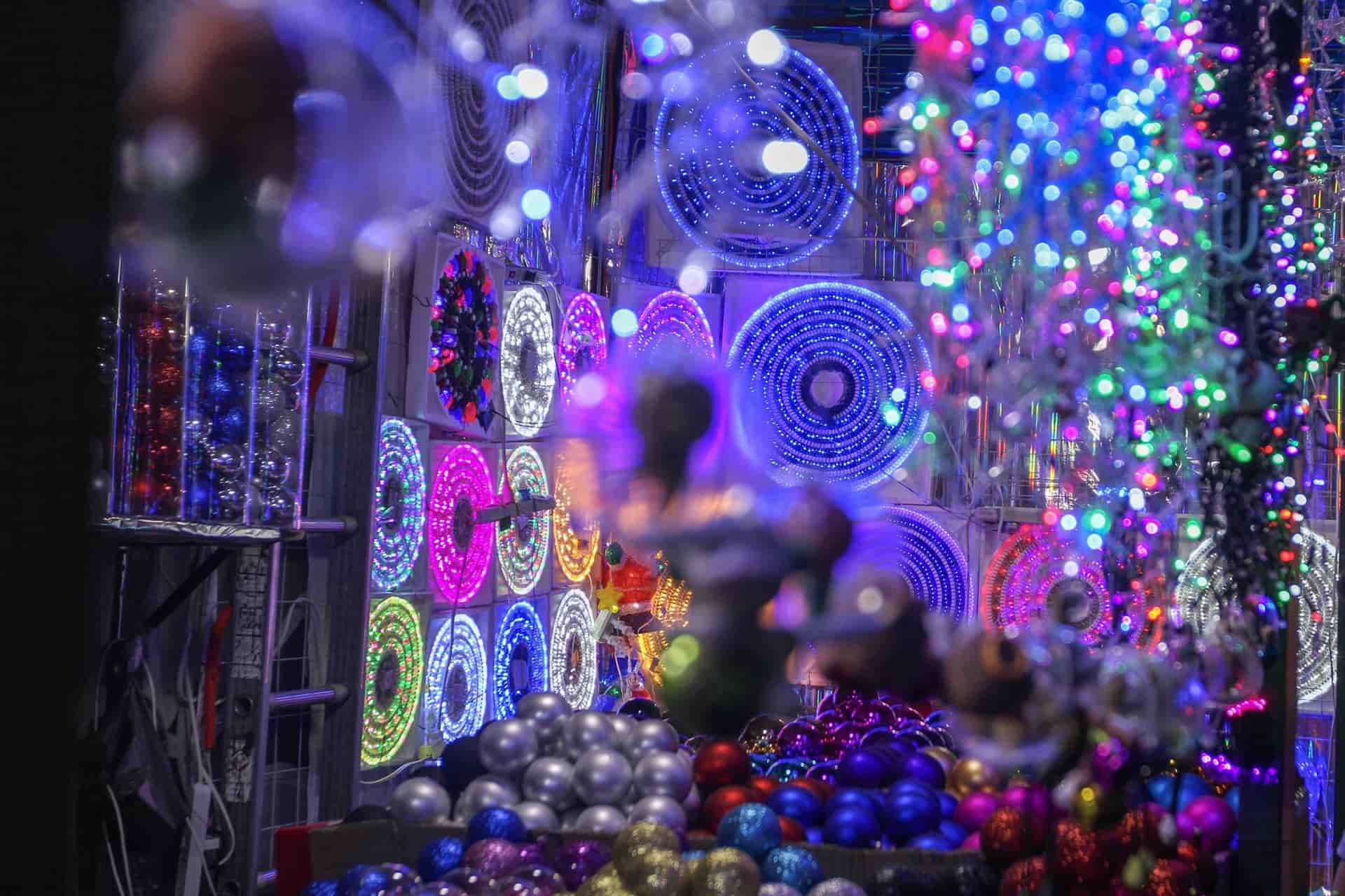 Exhorta PC a revisar las conexiones eléctricas al instalar luces navideñas