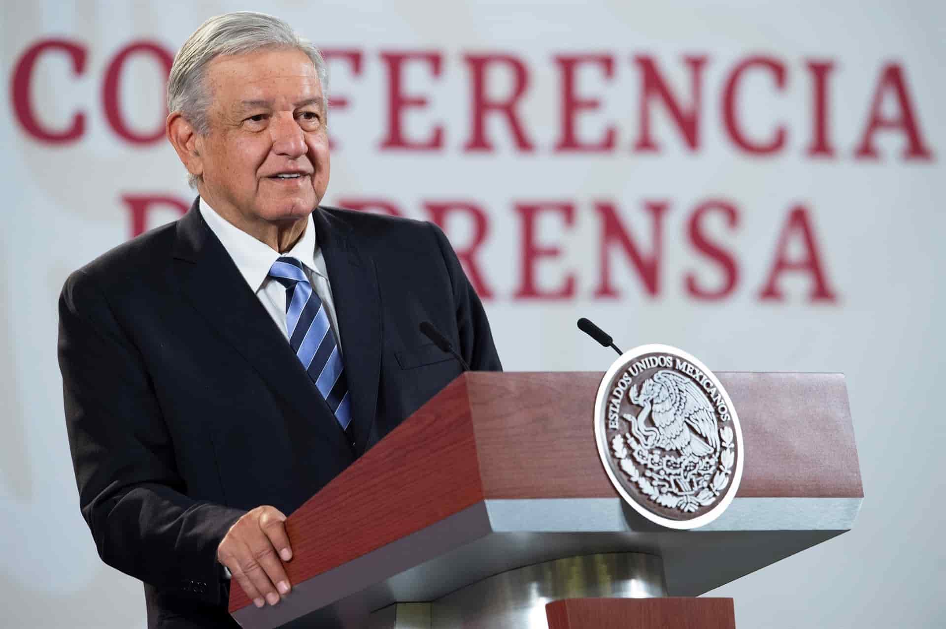 AMLO pide evitar fiestas navideñas, pero no decretará medidas