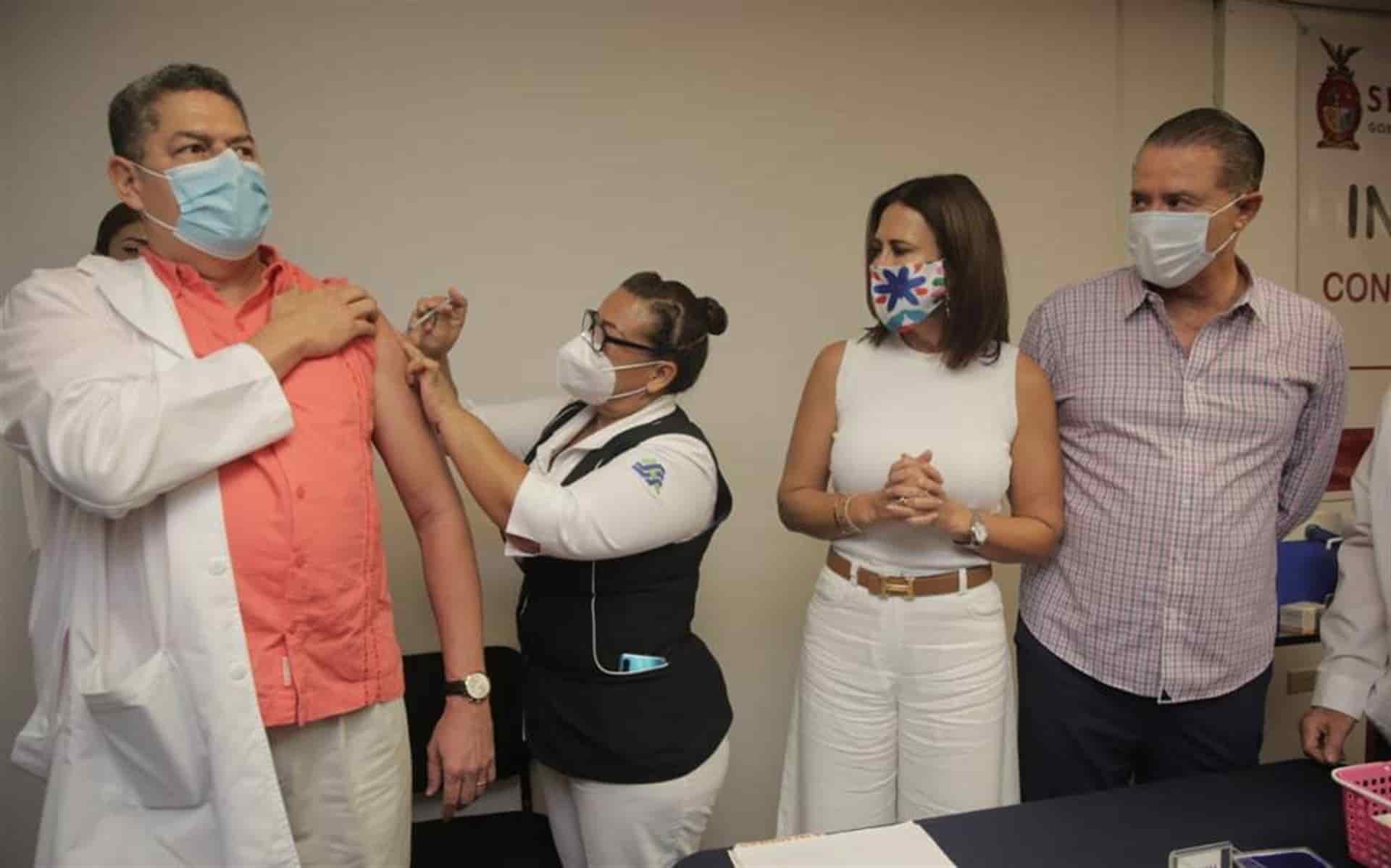 Aclara Quirino que la vacuna contra el Covid-19 se aplicará primero a personal de Salud