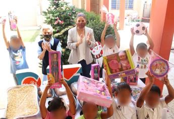 DIF Mazatlán entrega alimentos, juguetes y dulces a centros de asistencia social