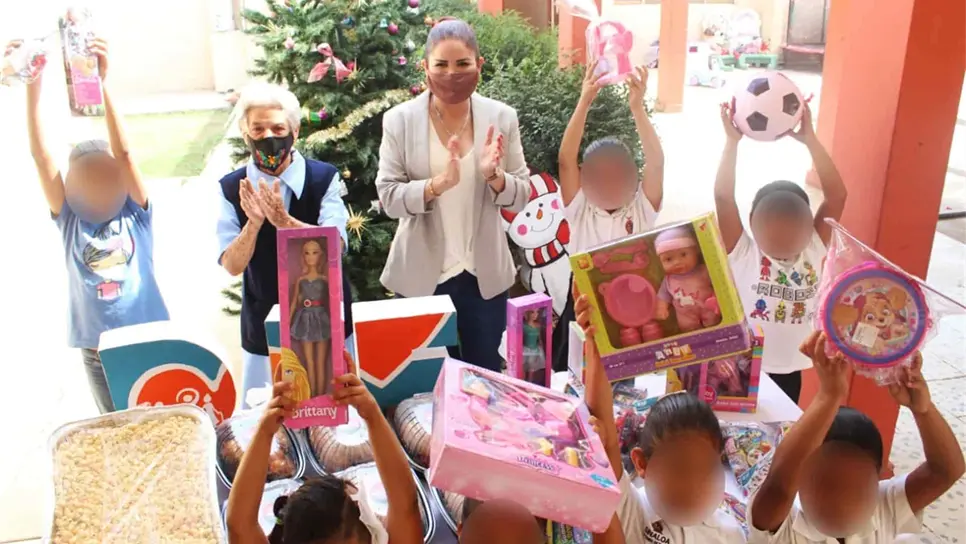 DIF Mazatlán entrega alimentos, juguetes y dulces a centros de asistencia social