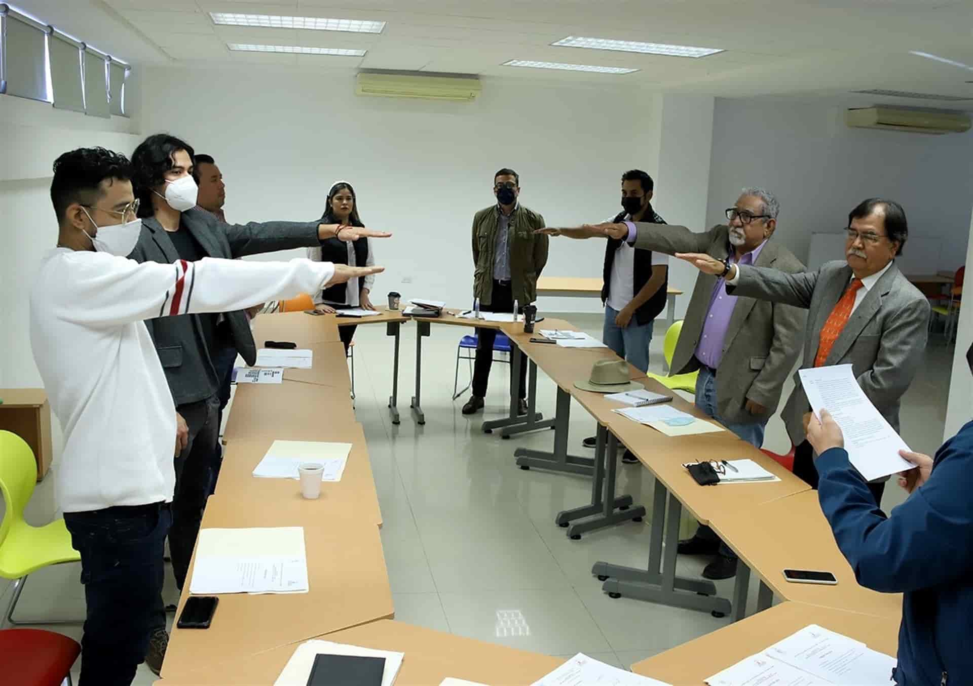 Rinden protesta nuevos miembros ciudadanos de la Junta Directiva de IMAC