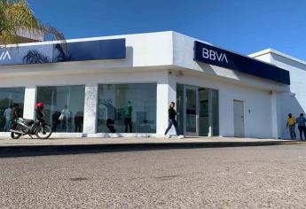 Policía de Investigación detiene a hombre que simuló asalto en banco