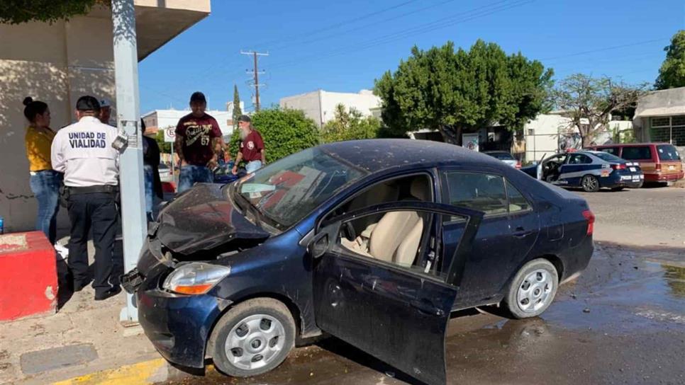 Daños materiales dejan dos encontronazos en Los Mochis