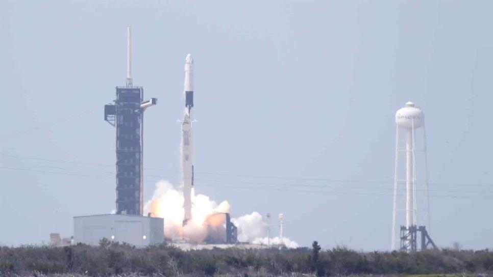SpaceX envía con éxito un satélite desde Florida en su última misión de 2020