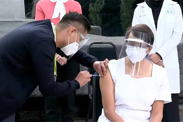 María Irene Ramírez, primera mexicana vacunada contra el Covid-19 María Irene Ramírez, primera mexicana vacunada contra el Covid-19