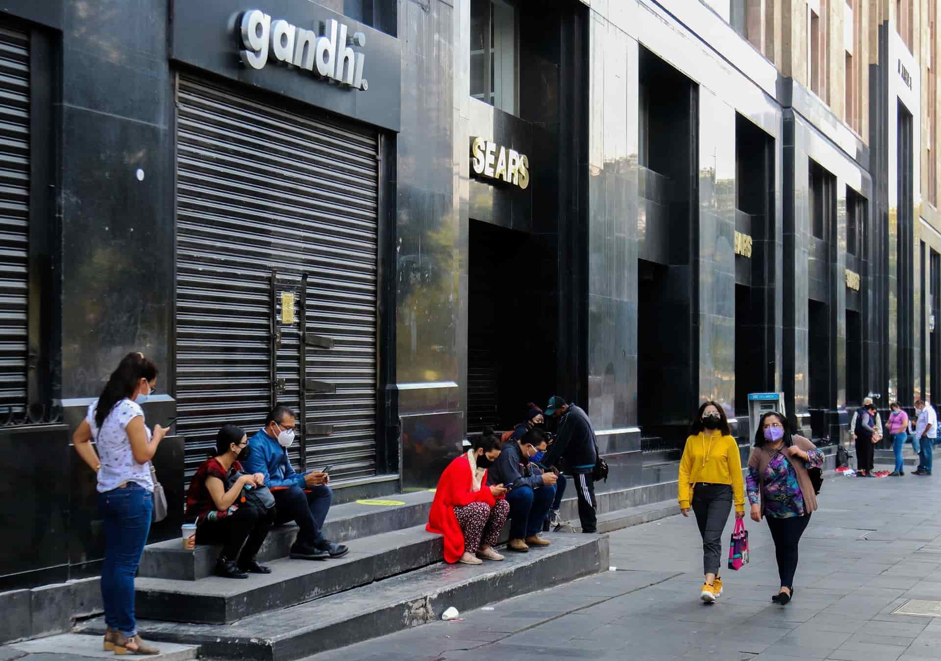 Ciudad de México vive una Navidad cerrada y rebasada de contagios