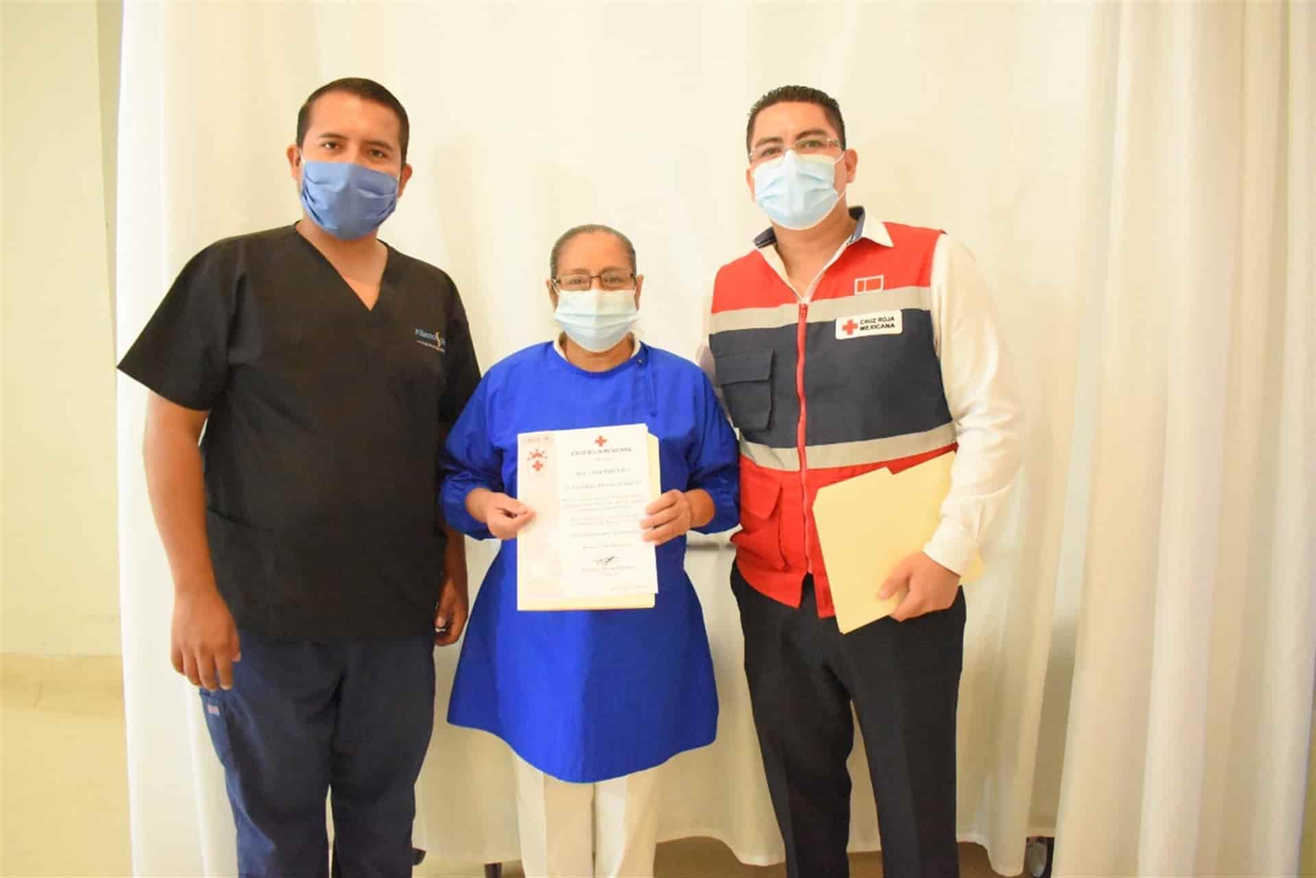 Desde chica me gustaba ayudar a la gente y supe que quería ser enfermera: Lupita