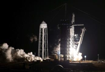 SpaceX lanza un satélite turco de comunicaciones en su primera misión de 2021