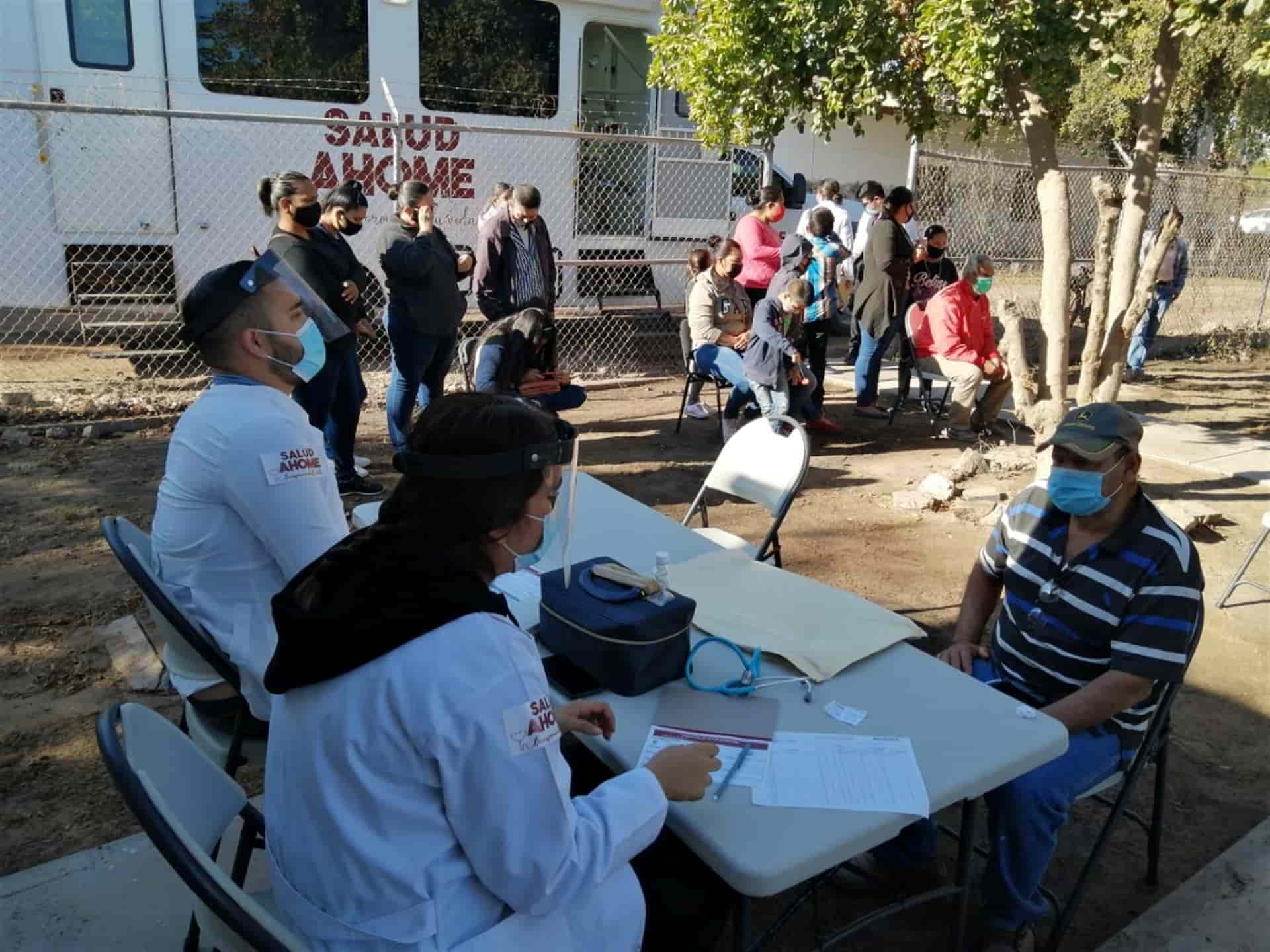 Con Brigada Médica atienden a vecinos del Ejido Zapotillo 1