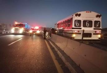 Se le revienta un neumático y se accidenta en la México 15, en Los Mochis