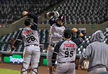 Tomateros gana duelo de volteretas y se pone al frente en semifinales