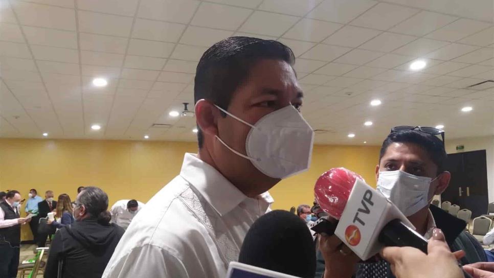 Alcalde de Escuinapa admite que recibió vacuna Covid porque es médico y atiende contagiados