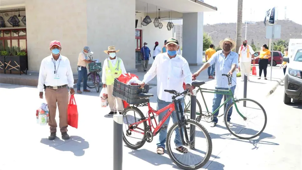 Cerca de 20 paqueteros y cuida carros han fallecido por Covid en Los Mochis: DIF