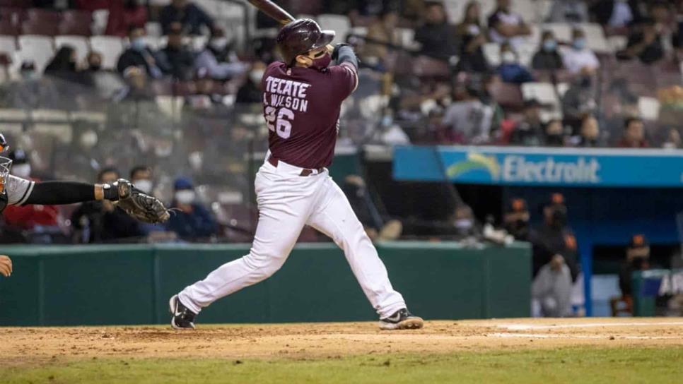 Tomateros de Culiacán vive y alarga la serie final