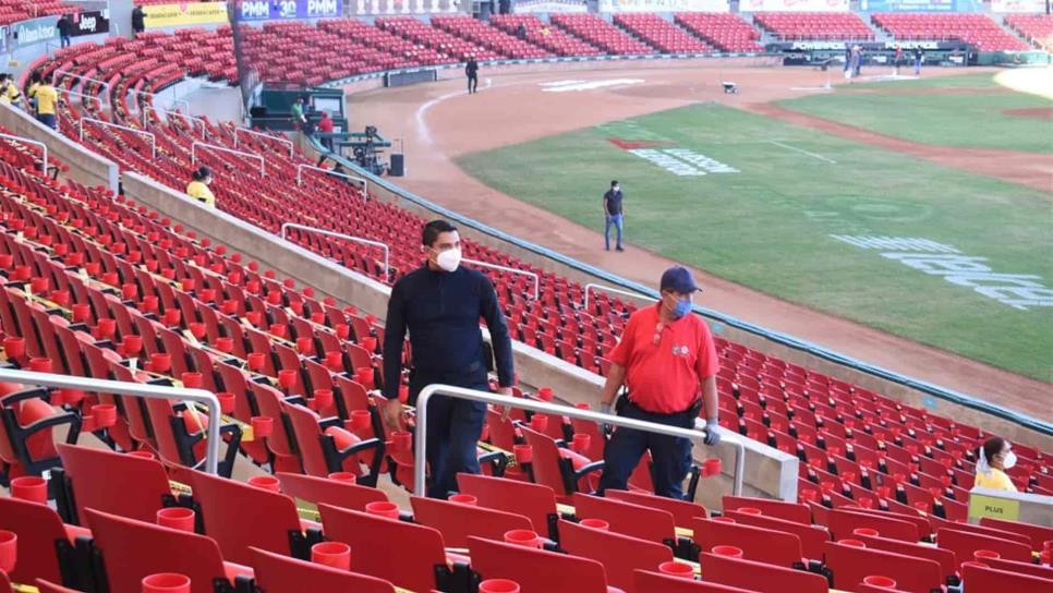 Invita “El Químico” a reporteros a verificar filtros sanitarios en el estadio